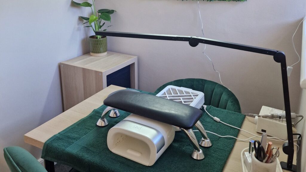 2bf189a7-a783-479d-a89b-aaac9525a13b-dolleduphalesworth-gb-england-halesworth-fresha-9192606