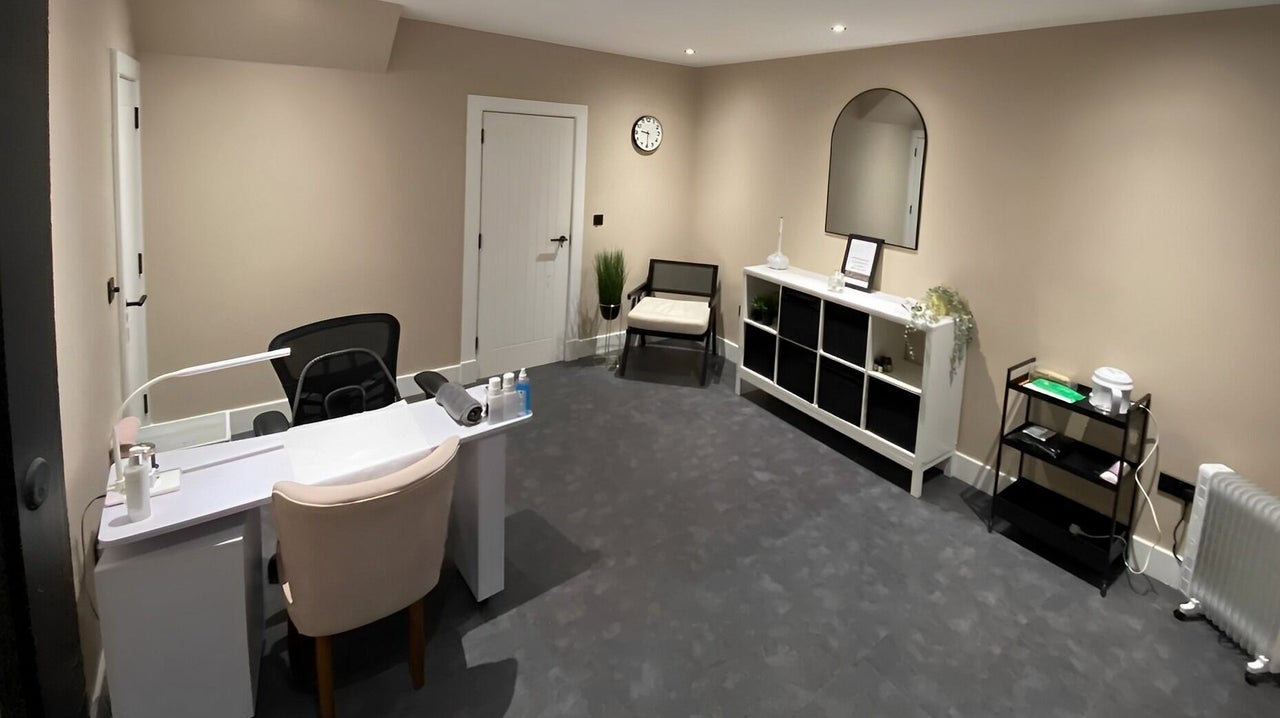 2d427292-ad4d-4a8c-a4a8-48d5842c18cc-beyondbeauty-gb-scotland-ayr-fresha-3478904