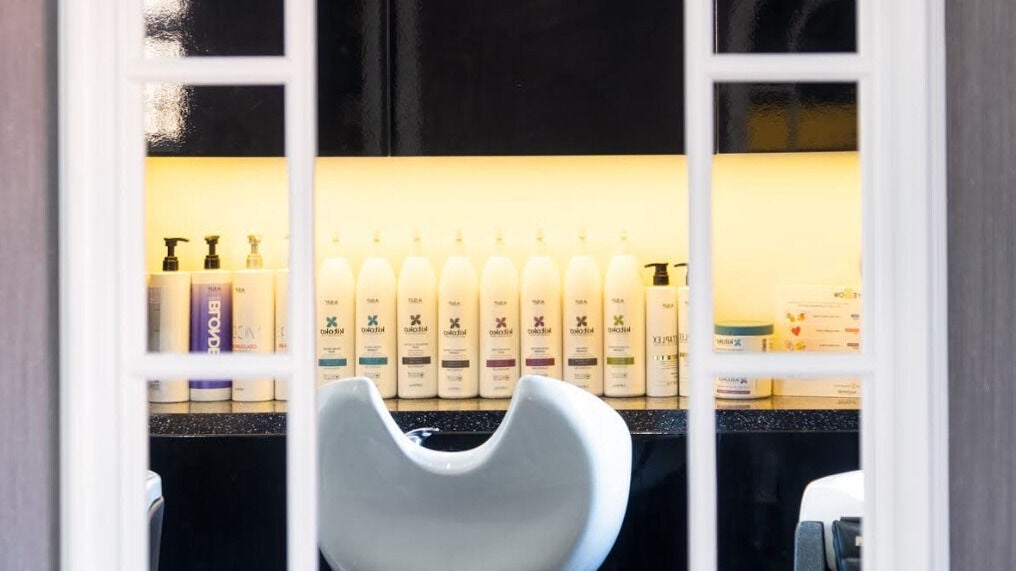 2d758e4e-3d7a-4829-b72b-3250d3c4bc8a-theneusalonparkgate-gb-england-parkgate-fresha-9032069