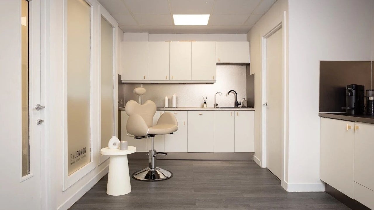 2db74243-c4c8-4150-bb63-297ec79f35c9-bylennon-gb-scotland-edinburgh-leith-fresha-3071409