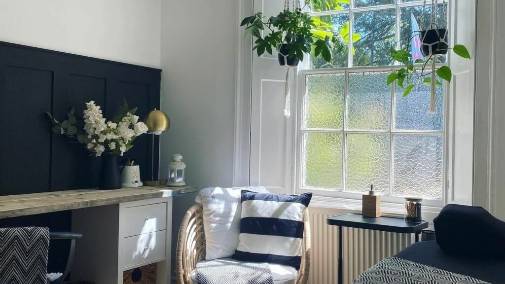 2df13580-1c12-4005-af99-75269abf8de6-leahhaegerlashartist-gb-england-southampton-botley-fresha-3615515