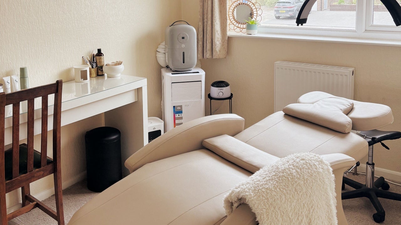 2df305df-87a6-4e21-a7c4-6d99337502de-kathryngracebeauty-gb-england-ipswich-fresha-6994071