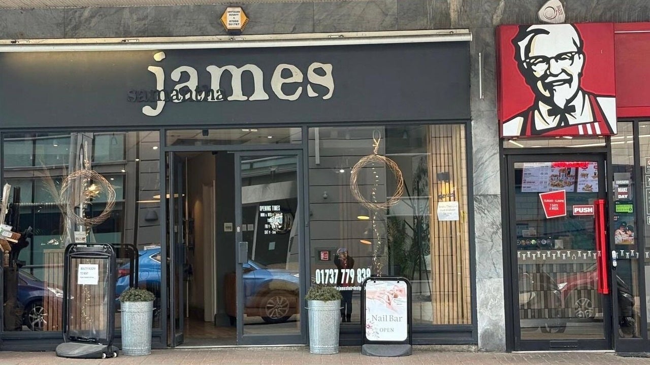 2ea6a6f4-6524-44d9-8e1b-403468b42396-militasnail-gb-england-redhill-fresha-6981624