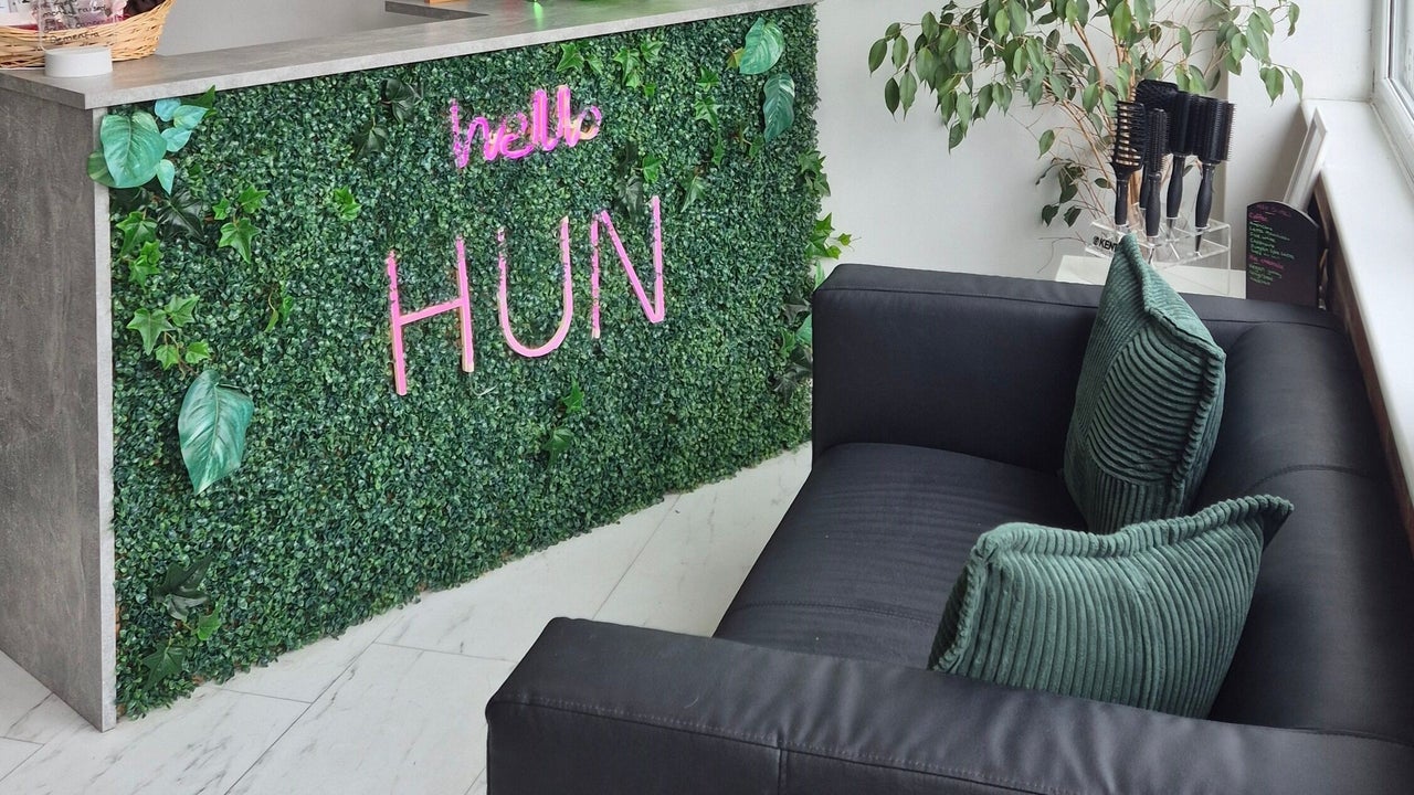 2f8b787c-cc16-4ec3-aeef-91cf368c18dd-hunhairbar-gb-england-upminster-cranham-fresha-6680456