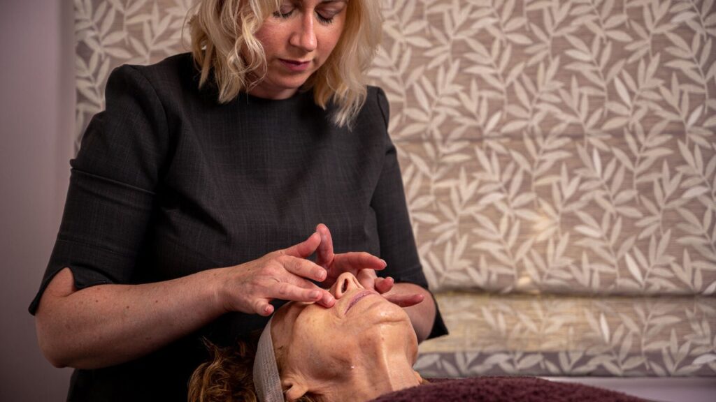 2ff93a53-c410-4a4f-8a8c-ee36f7c78038-5234591