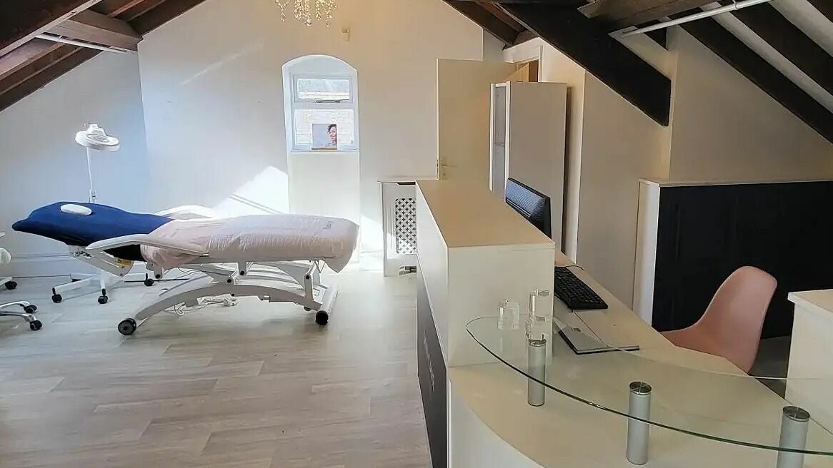 301a9880-4e49-4bb7-b1b8-1998bc36de14-4824927