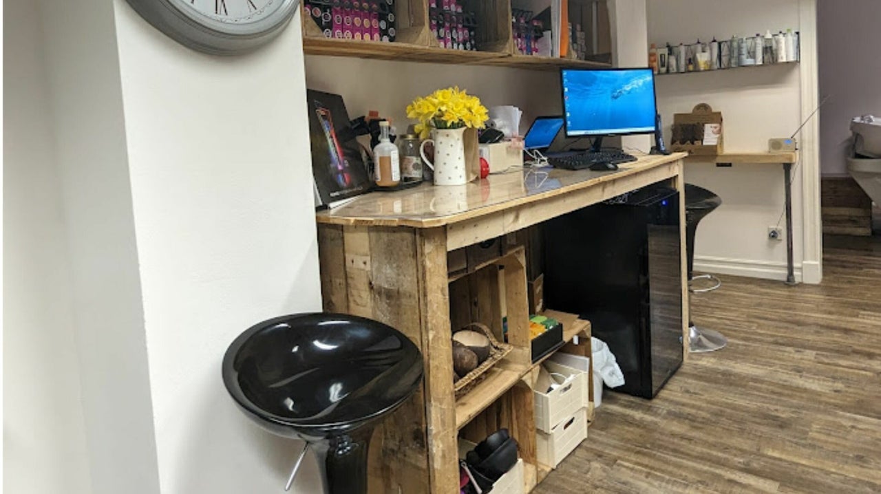 30301088-cdae-431d-9e2f-0fe98bd4494a-hairandbeautyofcheshirelimited-gb-england-northwich-fresha-7432911