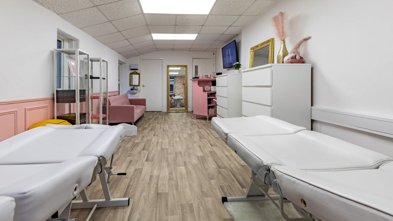 307f9542-3662-4992-bd9d-b5883e8f3933-luxebeaut-gb-wales-cardiff-noliftavailable-fresha-7518278