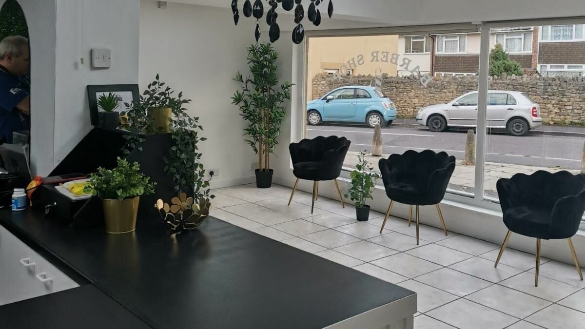 3232e929-a237-4f6f-bbd6-97be1a8904bb-hairofthrones-gb-england-frome-fresha-9298673