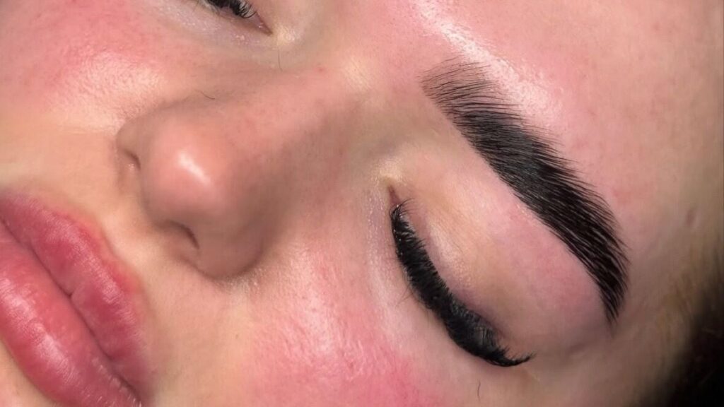 32391118-3160-4f40-a059-db4d9c39e358-kmlashes-gb-england-burystedmunds-westrow-fresha-9441873