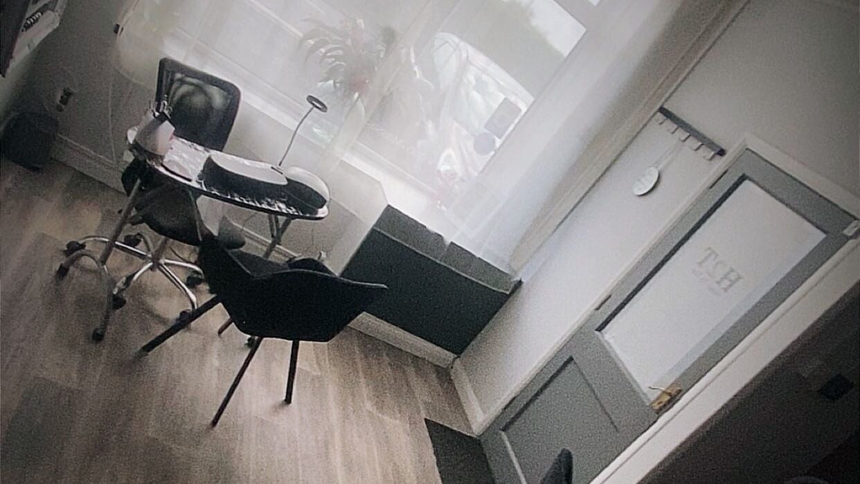 32768fd4-8501-4a3e-8b63-c4253e715c18-headtotoe-gb-england-grassmoor-fresha-7346977