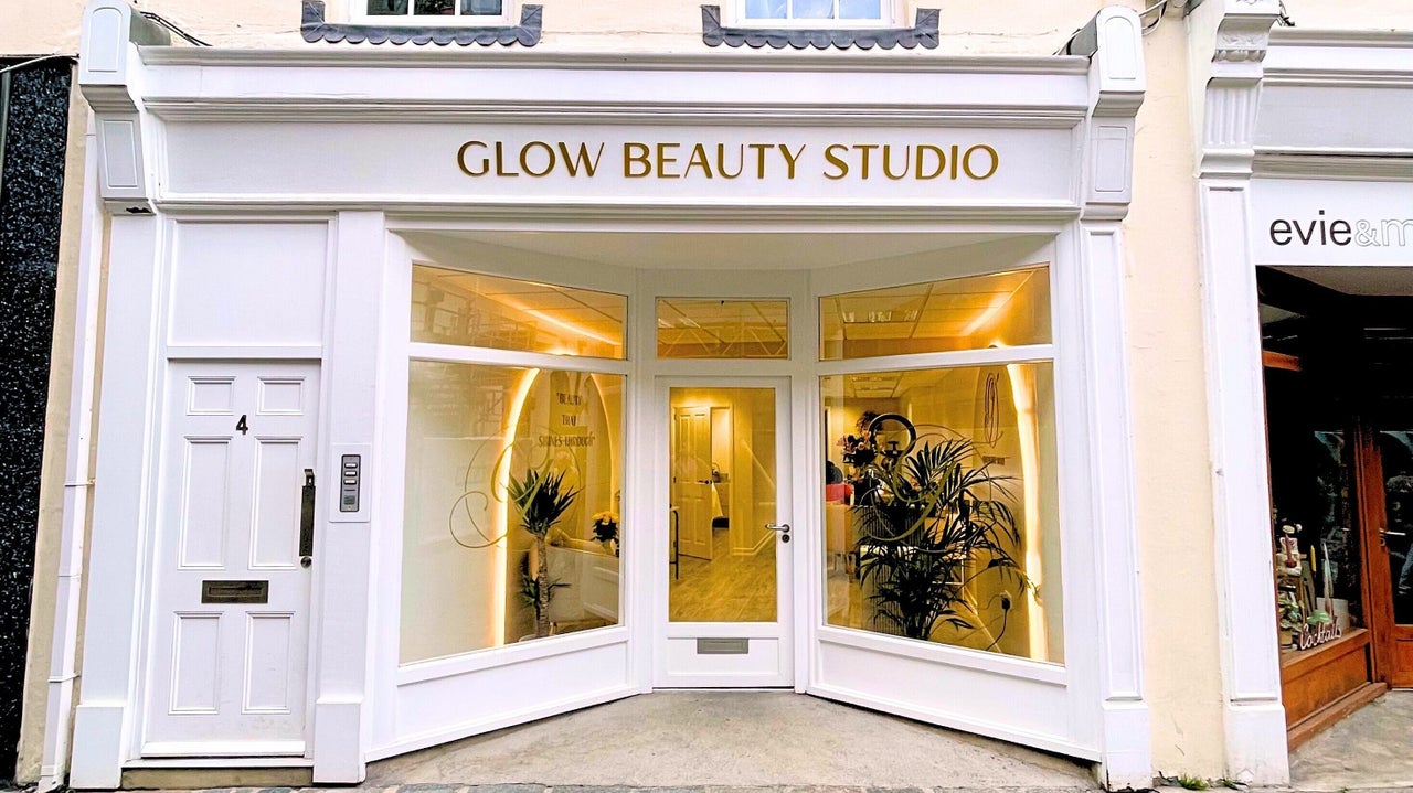 329ce241-8b09-457e-903e-590264e38a4f-glowbeautystudio-gg-saintpeterport-guernsey-stpeterport-fresha-5524248