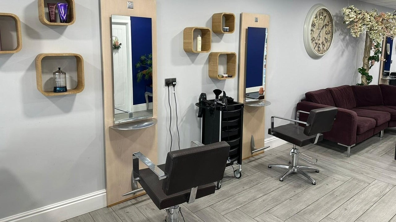 32ba9942-2025-443c-a33a-fab4089e925a-anthonylinhartthesalon-gb-england-ryde-fresha-9433786