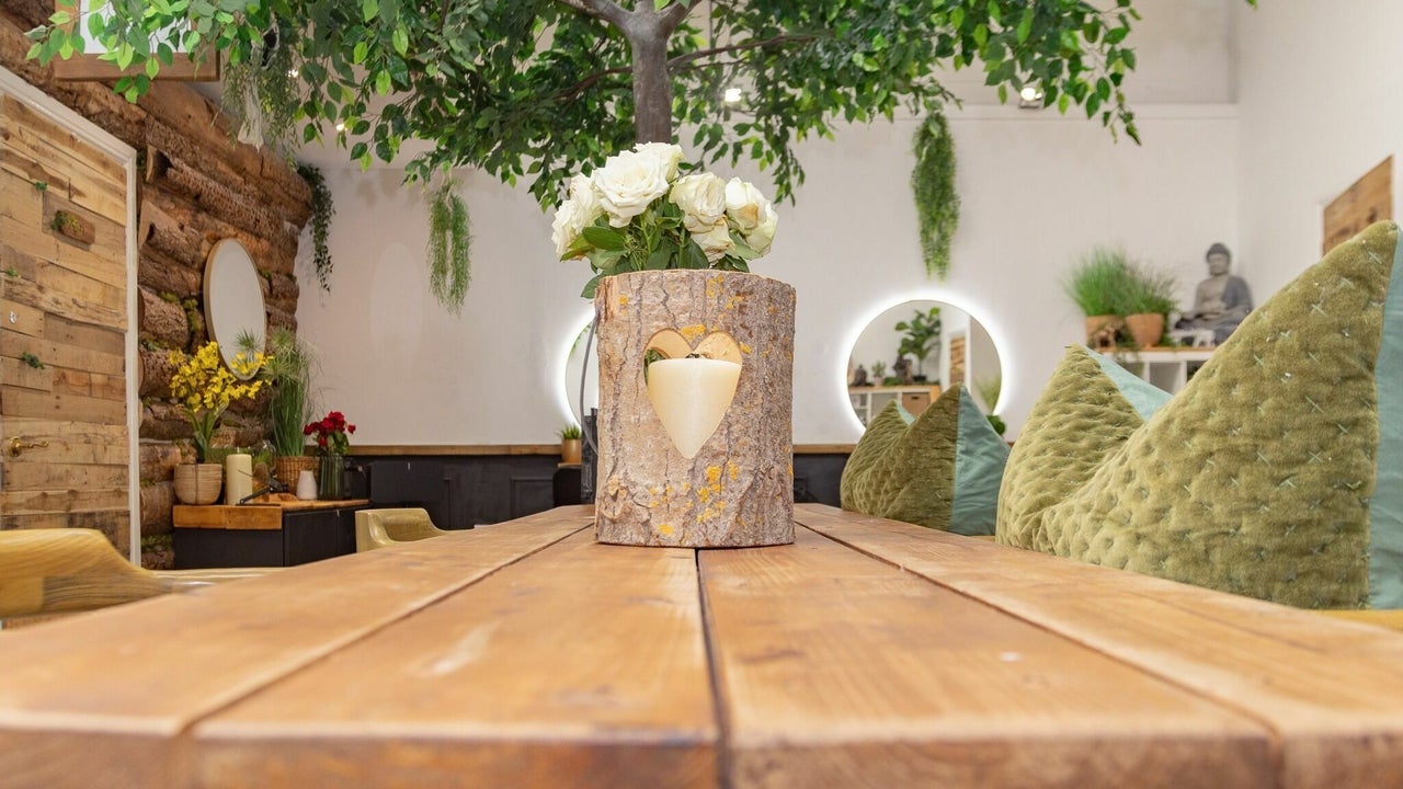 32bbba28-4bac-44e3-9bb6-968f80fd2217-tusksalon-gb-england-moreton-tarranindustrialestate-fresha-3538597