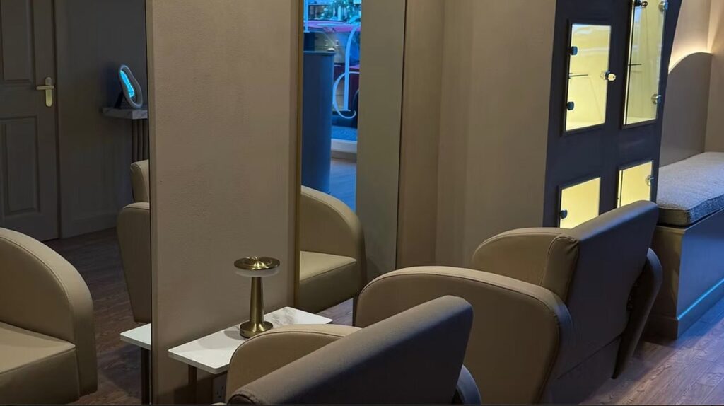 32c3af2e-b988-4fc6-95cd-1819001f6db2-theavenue-gb-england-epping-fresha-8712831