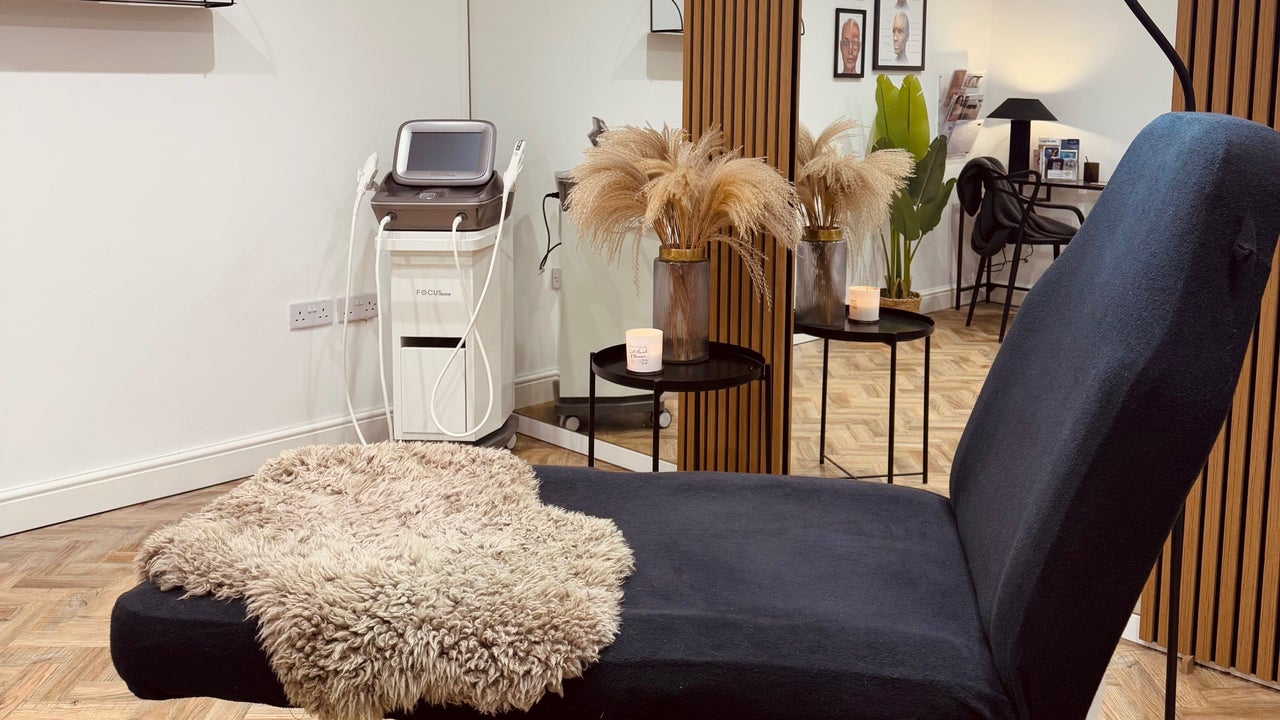 32cb2b49-62ec-4490-9852-0deb87868033-renuclinic-gb-england-henstead-fresha-4010883