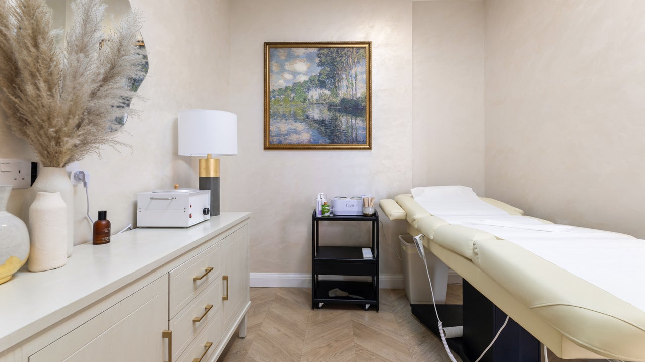 3313eef1-84e5-440b-be06-d95ba95c7af3-luxurywaxbar-gb-england-london-temple-fresha-2327053