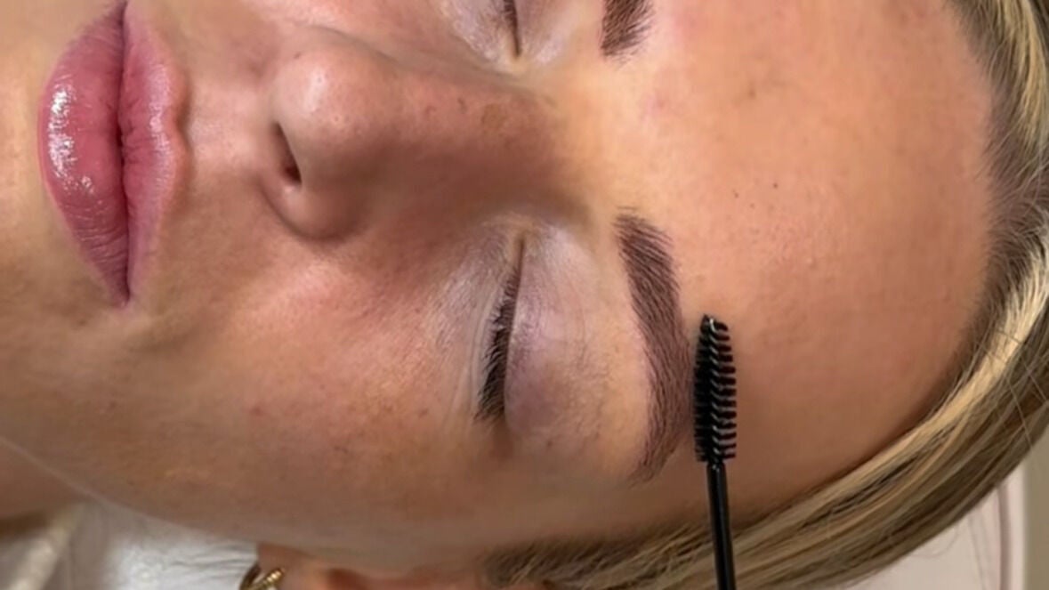 34bce6f8-bfc3-482a-8d77-b35a0122b9c4-emilyjanepmubrows-gb-england-truro-fresha-4497652