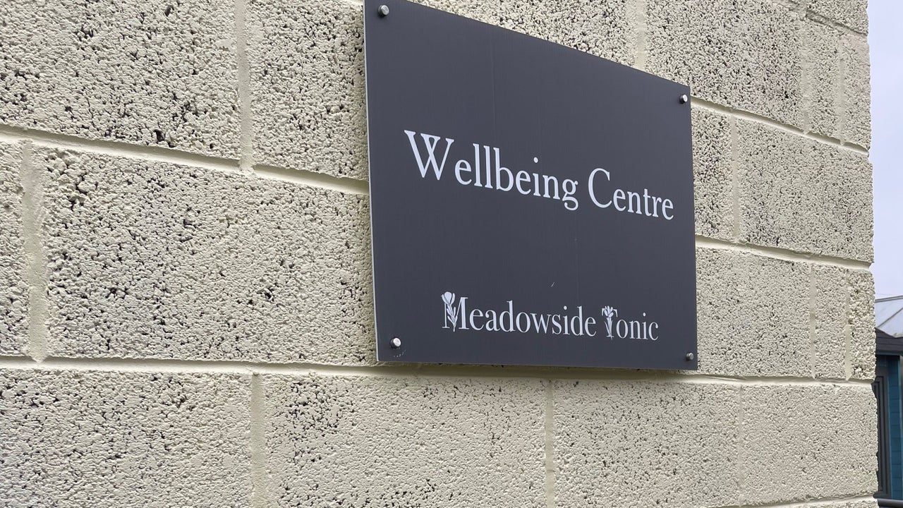 3699cb56-6b62-45c5-812c-206fcf301eca-livingwellreflexology-gb-england-mickleton-fresha-3463726