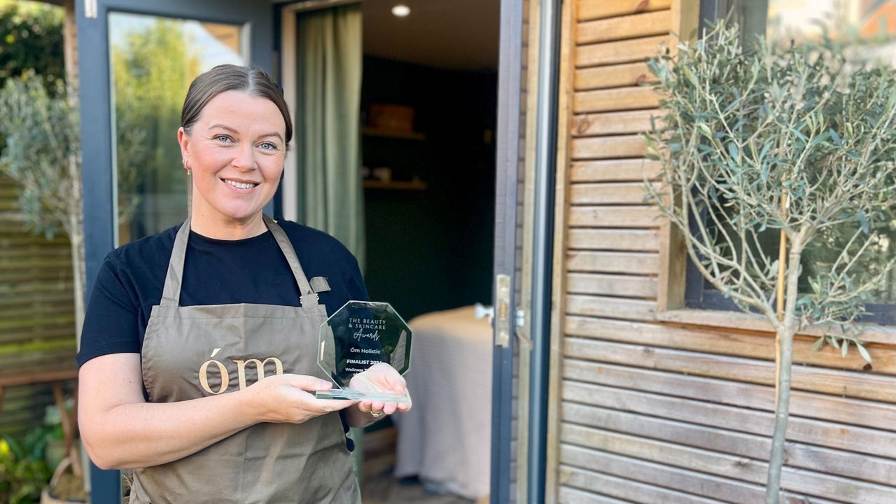 36e19ce6-0f98-43e1-b43e-2a7a4bb357a7-omholistic-gb-england-leeds-moortown-fresha-9671322