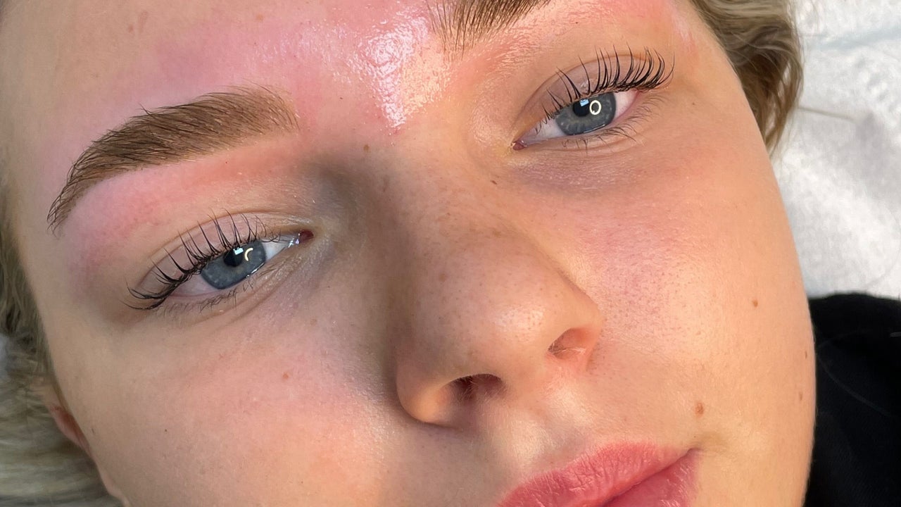 379eb6e5-d21e-4118-9fe5-8c698d5ca1a3-adaraink-gb-england-chadderton-fresha-1203949