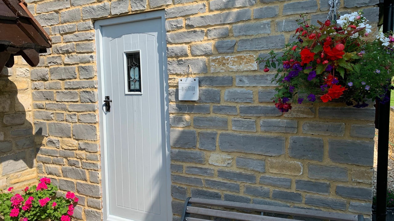 3828315e-b12f-48e0-93f8-417fa49d1c7c-8330192