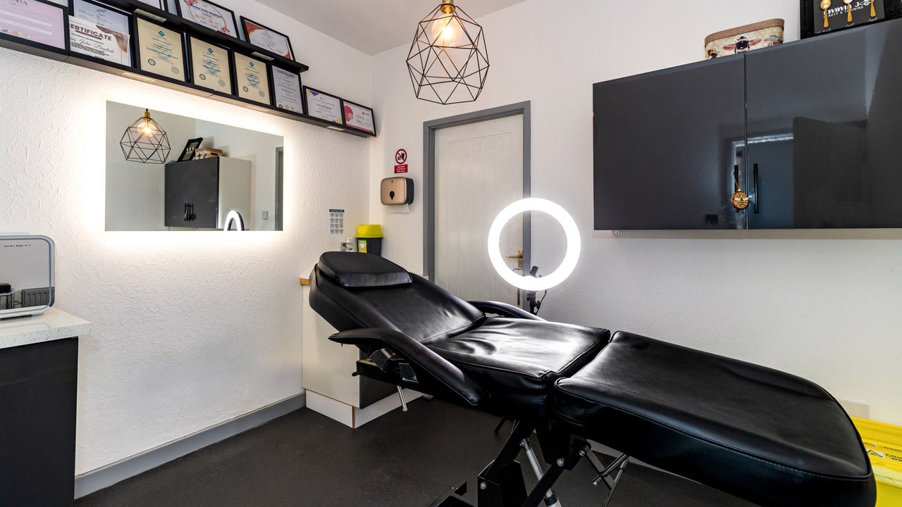 387a2495-e8b6-4039-bf80-546044f67cae-beautyaestheticsbyemmajb-gb-england-queensbury-fresha-1341974