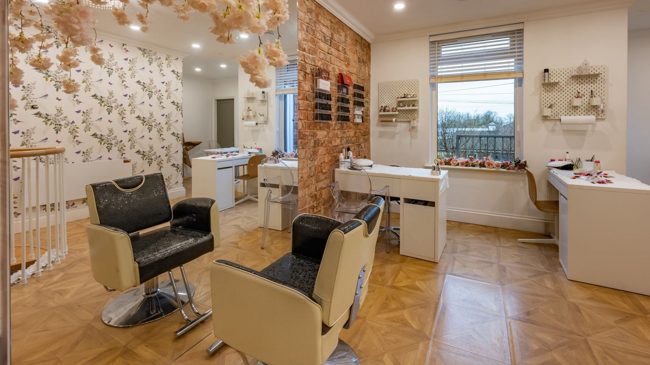 38b6eb80-57a7-4d9d-a4db-ceee61b9ae24-voiehairleyland-gb-england-leyland-fresha-4600626