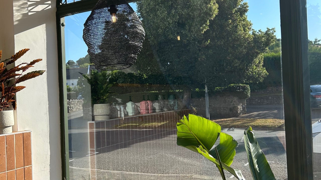 39e5de27-7514-4aa5-9215-8afadb550f81-rockeyshairstudio-gb-england-braunton-fresha-8597195