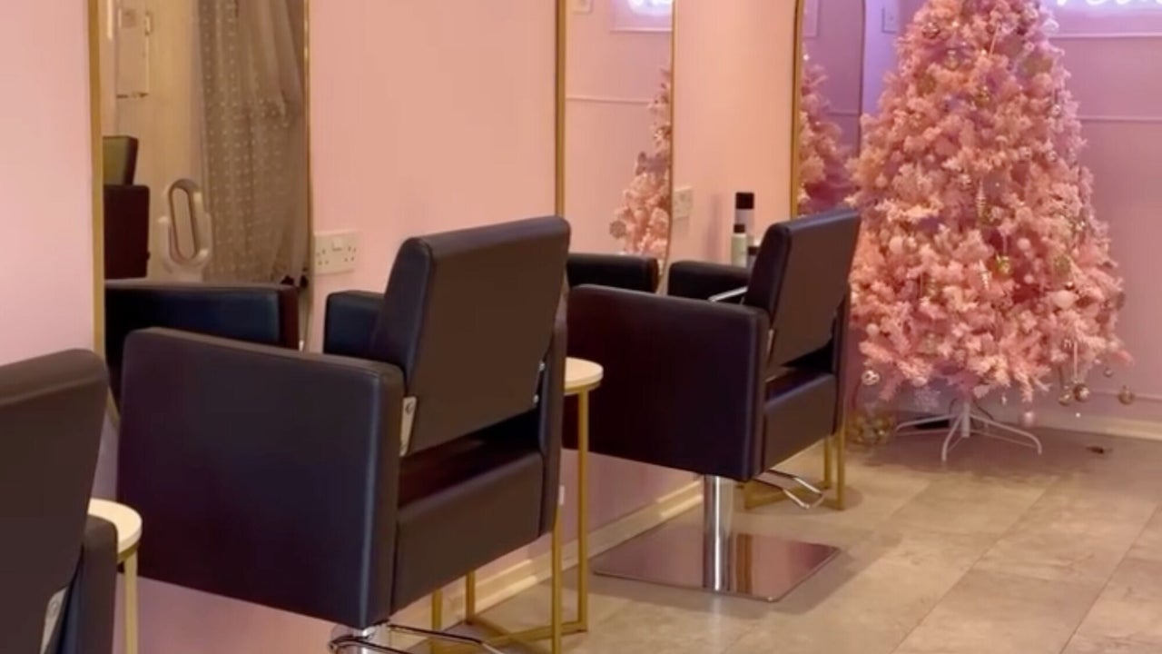 3a149340-a960-4c0d-9e24-fe4d440aebc6-beesweaves-gb-scotland-paisley-fresha-1672697