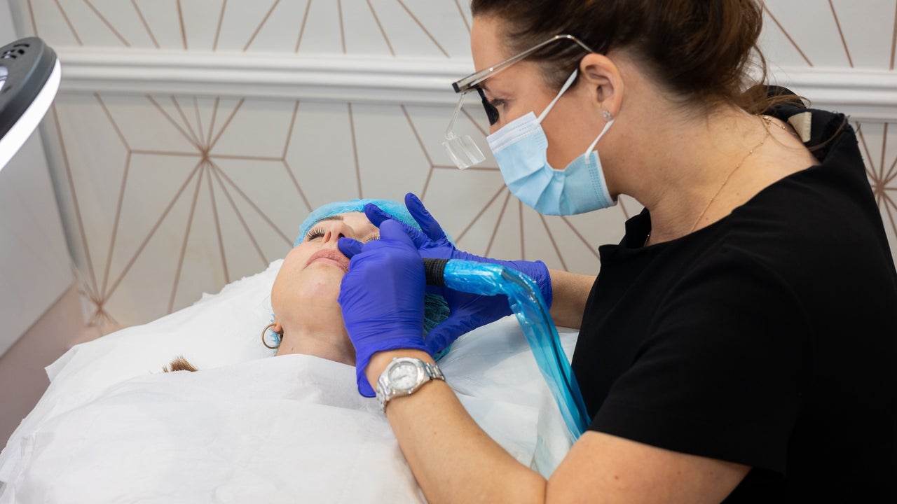 3a427f4f-981a-4fe6-86b8-c50754e79e0e-clarearmstrongandco-gb-england-menston-fresha-1506537