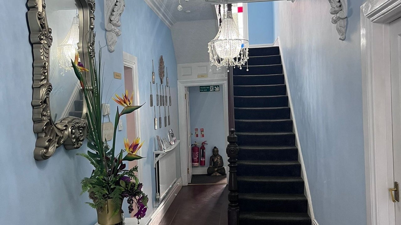 3a8b597c-b1a9-492d-afc0-455f43adcb4c-oaktreeparcclinic-gb-wales-birchgrove-fresha-4926188