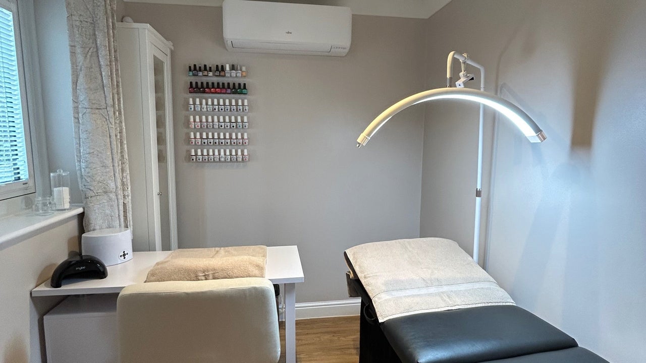 3b2399a3-f05d-49f2-8596-73483962f2a6-beautyboxbybeckymcdaid-gb-england-peterborough-werrington-fresha-1182188