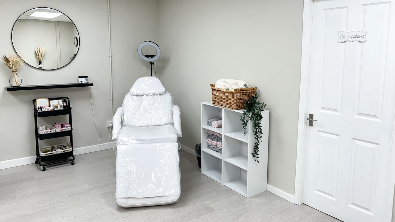 3b8befbf-8c4c-455a-8062-1065151a2510-theglamstudio-gb-england-farsleyleeds-fresha-7623328