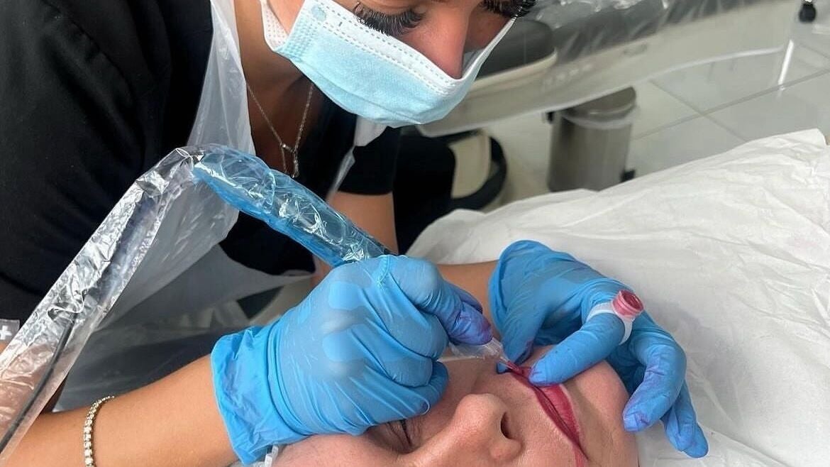 3bef7f9f-b53a-4b3a-b4f8-2d439aa1dcce-byellemarie-gb-england-oswestry-fresha-6375172