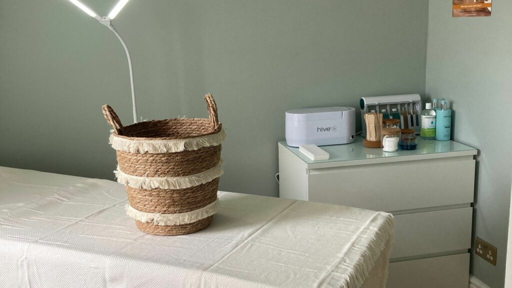 3bf42ad8-7bee-48fa-a9e3-2ed5e41c005b-1201674