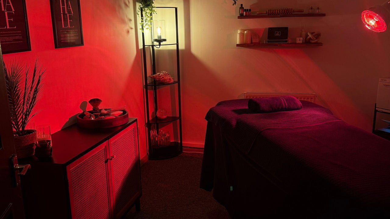 3c15fb8c-8f6c-4c4b-a4d2-85ec185c49ea-sknbysonia-gb-england-burtonupontrent-fresha-1664033