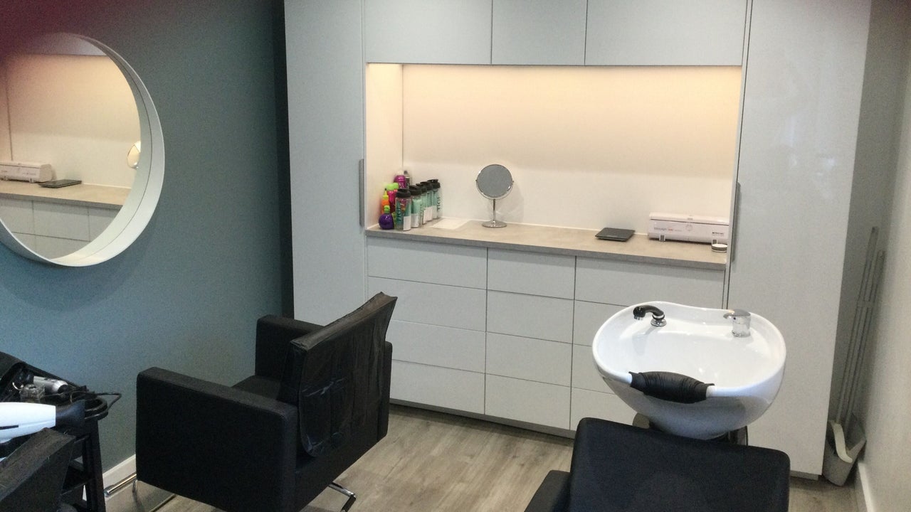 3c36fe5a-4c25-4098-a2dc-ab3da1423090-tressescolourstylingroom-gb-england-rochford-fresha-3026477