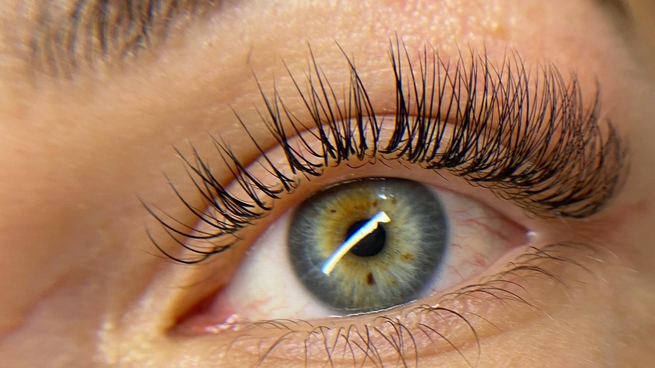 3c83b9fc-75ae-42de-98ee-81157c30d90f-leahhaegerlashartist-gb-england-southampton-botley-fresha-6136093