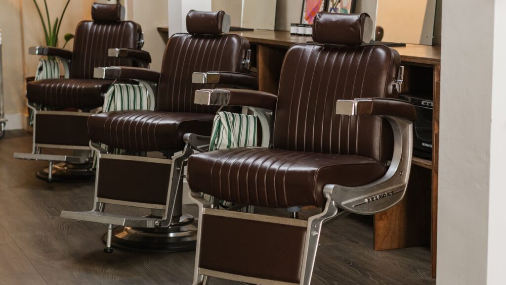 3cde701c-5f7a-4d66-ab2e-aa2bd718826f-threechairs-princesrisborough-gb-england-princesrisborough-fresha-2460844