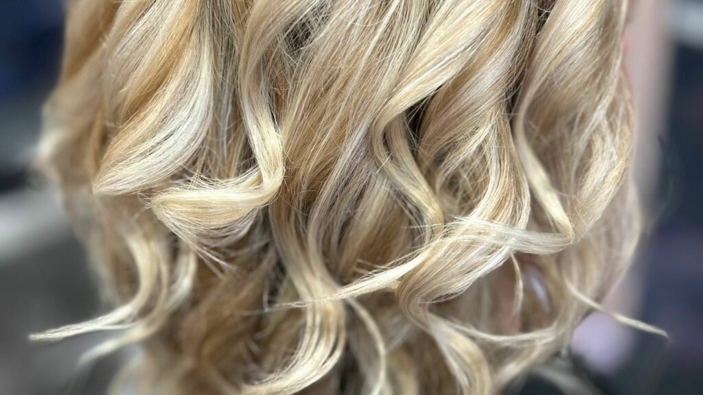 3cf3e7c9-473c-423d-93a1-06887b36df73-chrissiegibbonshairdesign-gb-england-silverton-devon-fresha-1292497