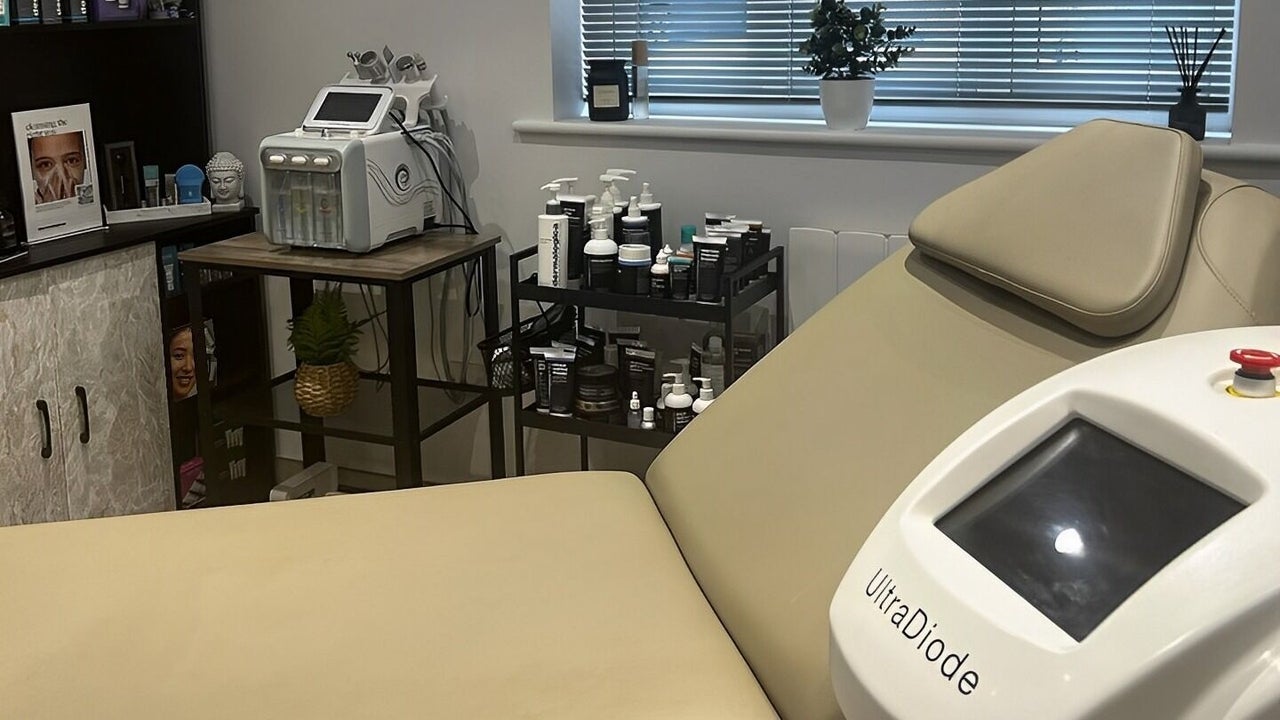 3e1de605-ac21-4d47-8bc2-6040d183d85b-lovelaserskin-gb-england-manley-fresha-4855452