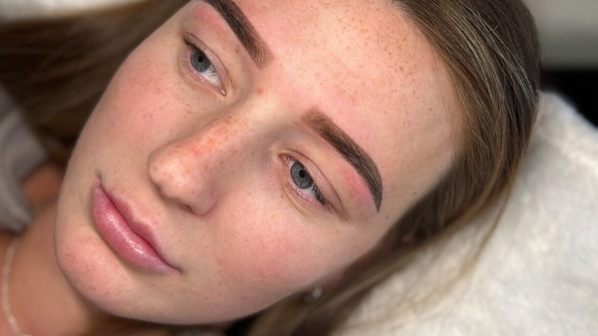 3e759cc1-ad58-4301-8140-9f61513bc30d-charliemaysbeautyroom-gb-england-wallington-fresha-3979444