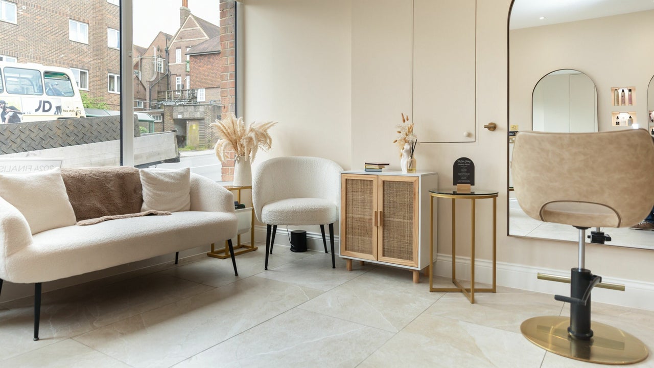 3f493f97-512a-4828-8615-1a2dcb432ae4-thecoloursanctuary-gb-england-crowborough-crowborough-fresha-2625809