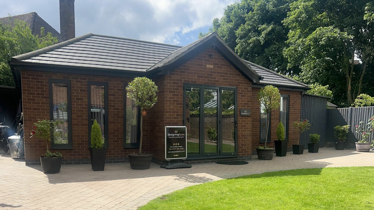 40bd90fa-8304-4d33-bc91-b4a93938b1be-designingfaces-gb-england-birmingham-kingsheath-fresha-2942645