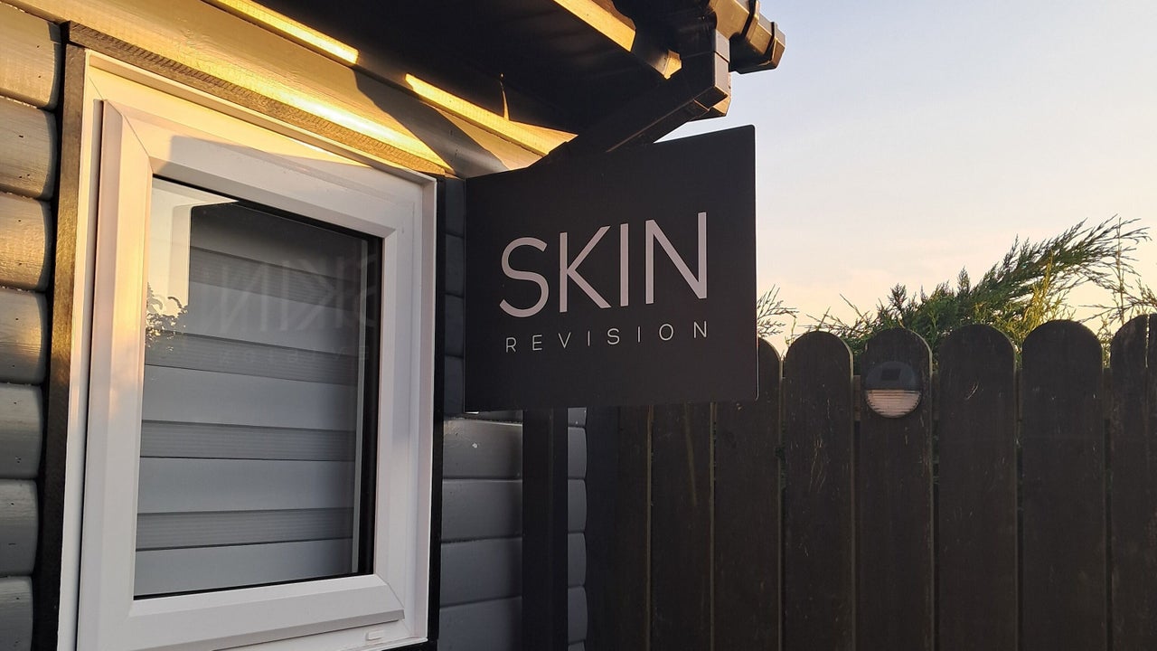 410ccb08-85c4-4342-ad3d-6f209fe626fe-skinrevision-im-douglas-fresha-7484997