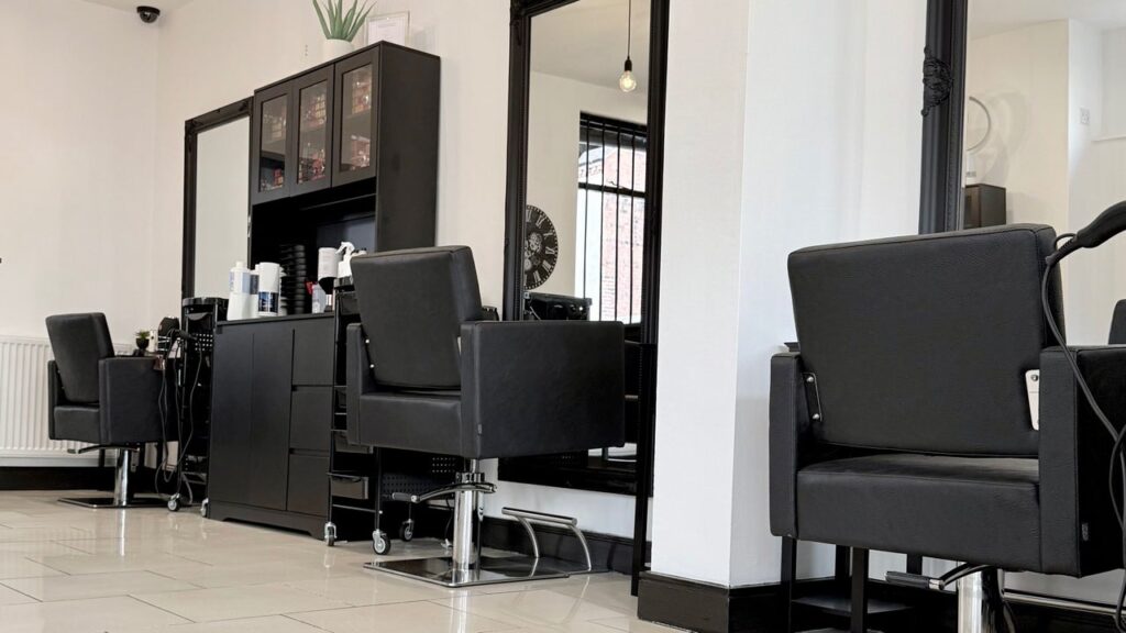 41704c4c-7382-49fa-8dc4-2db9438d8f4c-ivorhairdressing-gb-england-stoke-on-trent-hartshill-fresha-1264114