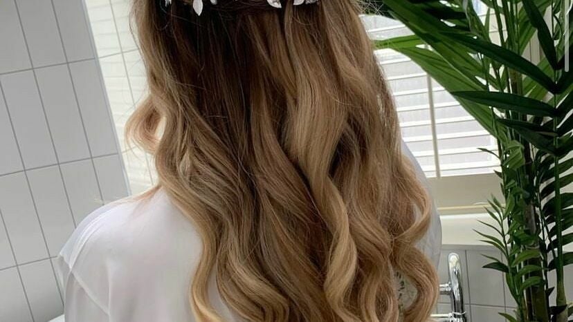 423818b8-cb59-4377-ab7d-f5178f75dfda-6915843