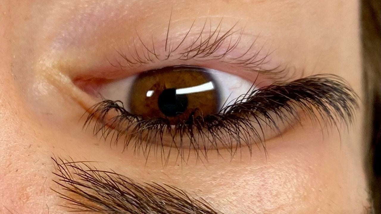 424144d7-2e31-488e-bb6d-039307f37bf6-leahhaegerlashartist-gb-england-southampton-botley-fresha-4430721