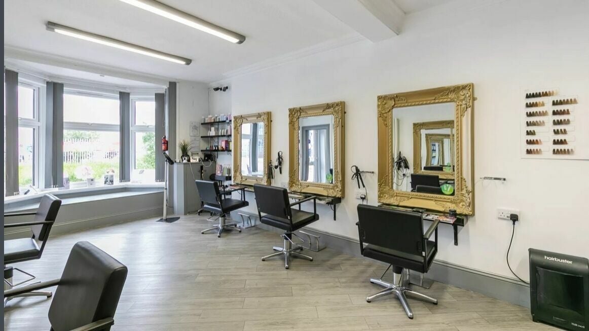 428773fe-eb33-4474-9f09-467b746336b8-hdhairandbeauty-gb-england-cannock-fresha-6640704